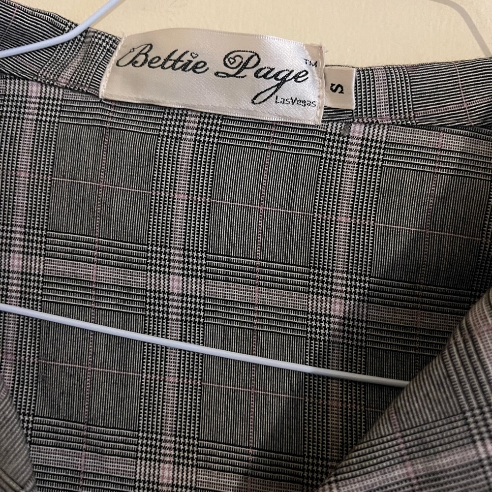 Bettie Page size small checkered dress used good condition